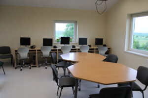 sala komputerowa wyposażenie